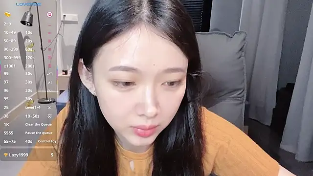 NiNi-baby520 online show from 10-05-25, 07:21