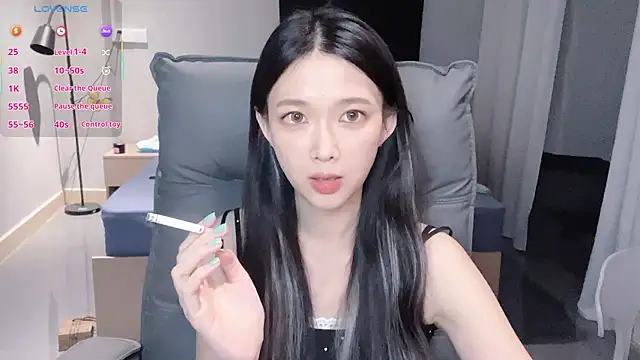 NiNi-baby520 online show from 10-25-25, 03:45