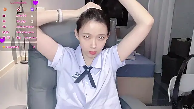 NiNi-baby520 online show from 09-21-25, 07:24
