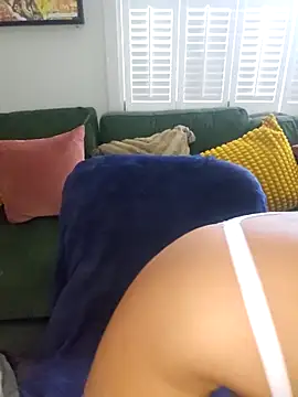 LonelyLucinda online show from 11-09-25, 09:24