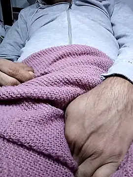 Snapshot of PROMYLOVE chatting on 09-13-25, 08:09 PROMYLOVE online show from 09-13-25, 08:09