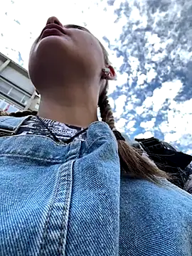 Snapshot of StephanieMur chatting on 09-27-25, 06:08 StephanieMur online show from 09-27-25, 06:08