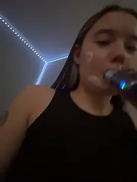 StephanieMur online show from 11-29-25, 05:07