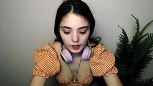 Sun Shine   online show from 11-30-25, 11:16