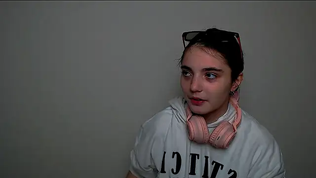 Sun Shine   online show from 10-29-25, 11:25