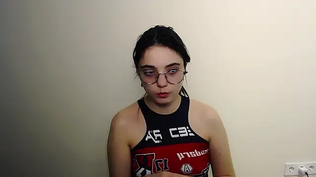 Snapshot of Sun_Shine__ chatting on 04-24-26, 05:04 Sun Shine online show from 04-24-26, 05:04