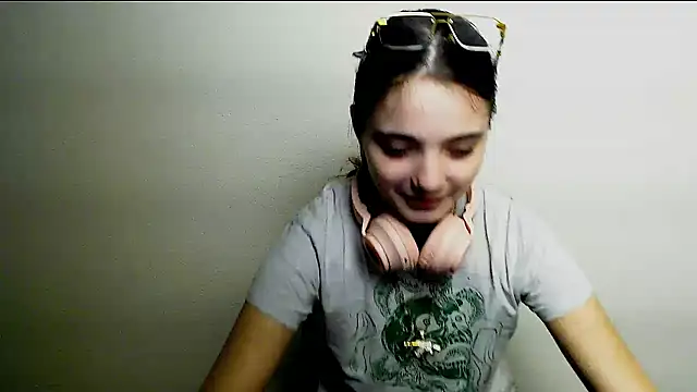 Sun Shine   online show from 12-22-25, 10:32