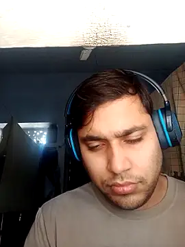 Desirock001 online show from 02-07-26, 07:49