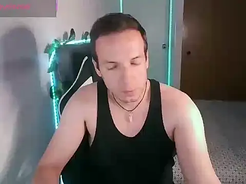 Snapshot of Cerso1 chatting on 06-08-26, 01:28 Cerso1 online show from 06-08-26, 01:28