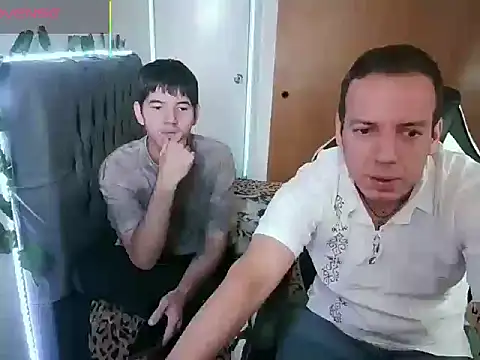 Snapshot of Cerso1 chatting on 07-10-26, 01:00 Cerso1 online show from 07-10-26, 01:00