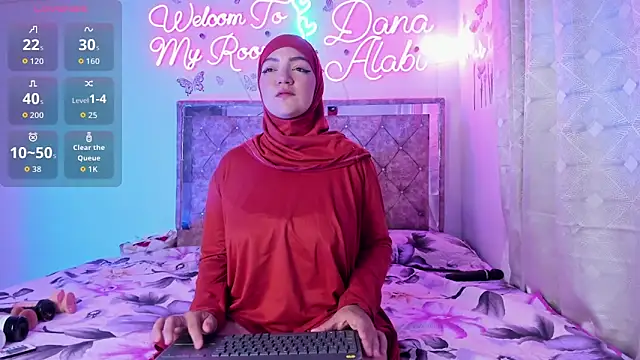 Dana-Alabi online show from 03-06-26, 01:39