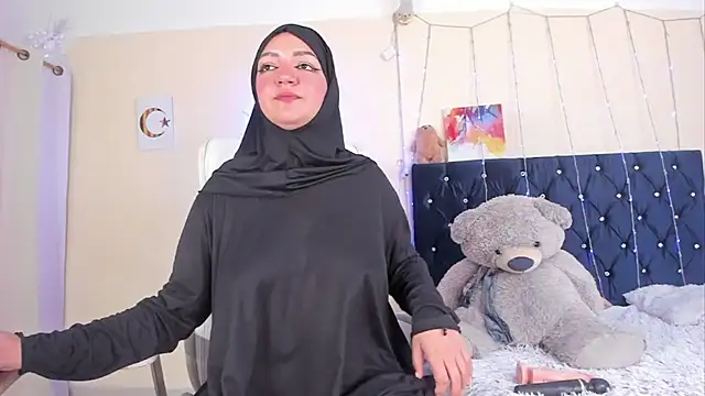 Dana-Alabi online show from 09-15-25, 01:39