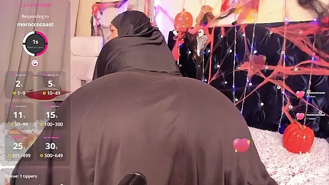 Dana-Alabi online show from 10-25-25, 03:17