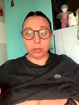 LupeLok online show from 10-17-25, 08:54