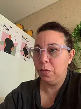 Snapshot of LupeLok chatting on 07-15-26, 04:14 LupeLok online show from 07-15-26, 04:14