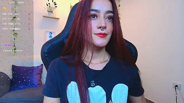 ViolethRosse online show from 04-08-26, 01:18