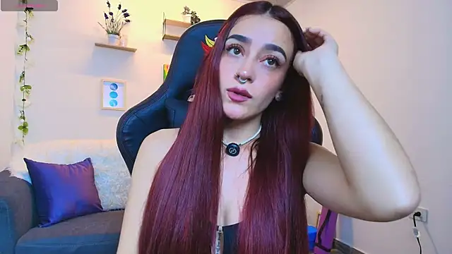 Snapshot of ViolethRosse chatting on 04-23-26, 12:39 ViolethRosse online show from 04-23-26, 12:39