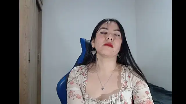 Snapshot of EloiseJun chatting on 02-15-26, 04:13 EloiseJun online show from 02-15-26, 04:13