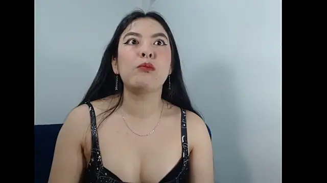 EloiseJun online show from 05-25-26, 06:12