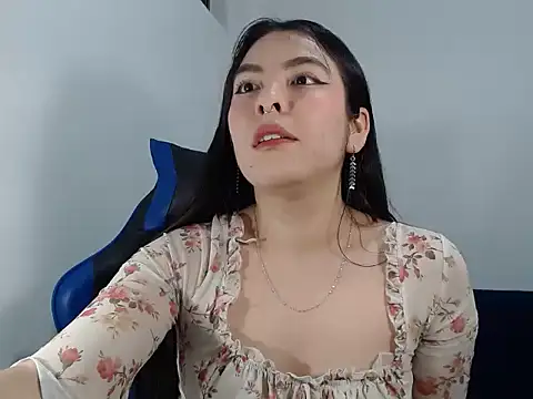 Snapshot of EloiseJun chatting on 02-02-26, 06:12 EloiseJun online show from 02-02-26, 06:12