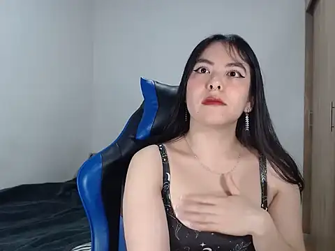 Snapshot of EloiseJun chatting on 02-13-26, 05:07 EloiseJun online show from 02-13-26, 05:07