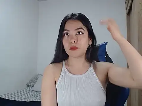 EloiseJun online show from 09-23-25, 03:13