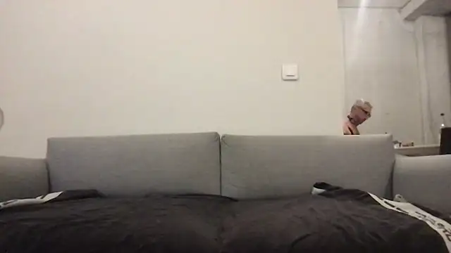 Zaak91190 online show from 03-08-26, 07:17