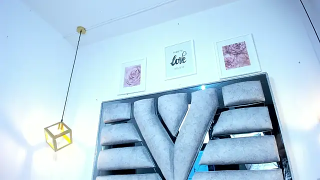 lianfox  online show from 03-11-26, 12:32