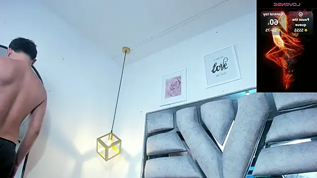 lianfox  online show from 03-25-26, 12:26