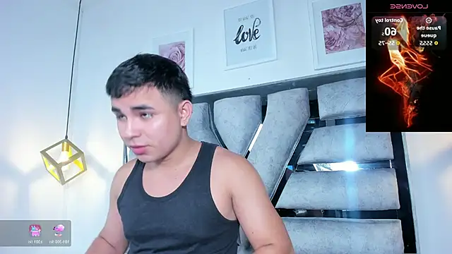 lianfox  online show from 04-15-26, 12:53