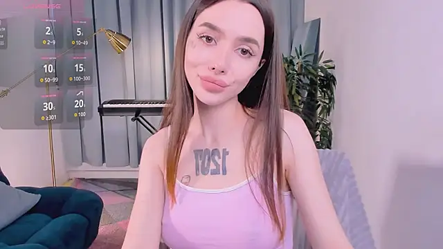 Snapshot of shuggybaby chatting on 09-20-25, 06:18 shuggybaby online show from 09-20-25, 06:18