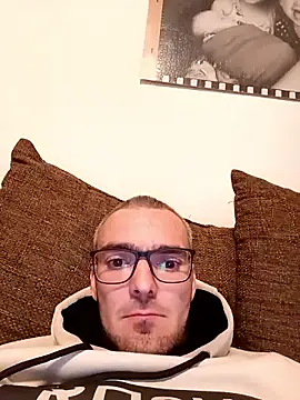 Patressssss online show from 12-20-25, 08:12