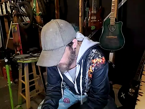 thejuicybacon online show from 10-08-25, 05:20