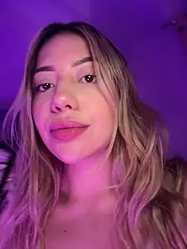 MissCat  online show from 11-20-25, 01:50