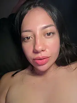 Snapshot of MissCat_ chatting on 05-29-26, 12:49 MissCat online show from 05-29-26, 12:49