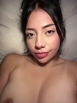 Snapshot of MissCat_ chatting on 04-21-26, 02:51 MissCat online show from 04-21-26, 02:51