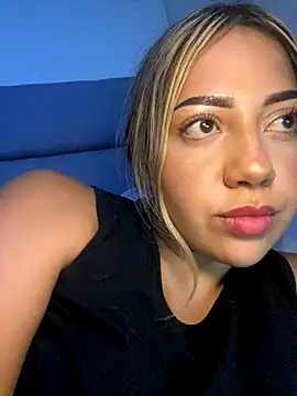 MissCat  online show from 10-25-25, 03:06