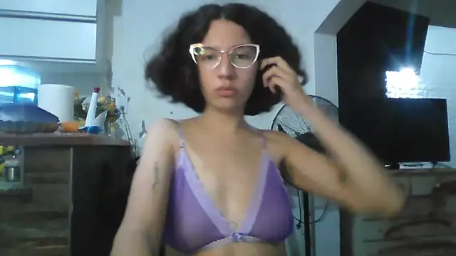 loliporomero online show from 10-19-25, 01:52