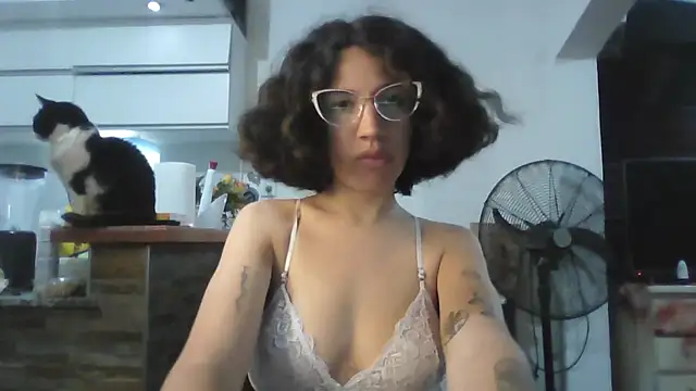 loliporomero online show from 10-26-25, 01:06