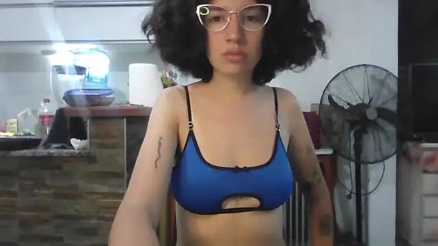 loliporomero online show from 10-10-25, 12:55