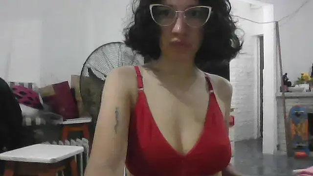 loliporomero online show from 10-15-25, 10:51
