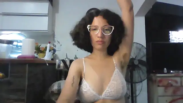 loliporomero online show from 11-15-25, 02:37