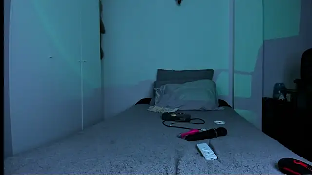 kattusauruss online show from 03-06-26, 01:22