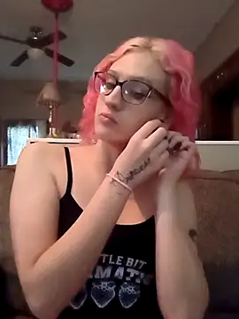 spoiledprincess4 online show from 11-21-25, 08:52