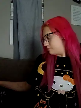Snapshot of spoiledprincess4 chatting on 10-20-25, 04:36 spoiledprincess4 online show from 10-20-25, 04:36