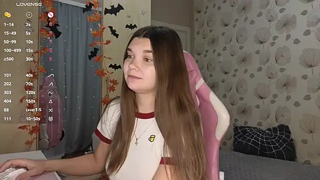 Snapshot of _cute_ice chatting on 10-17-25, 05:33 cute ice online show from 10-17-25, 05:33