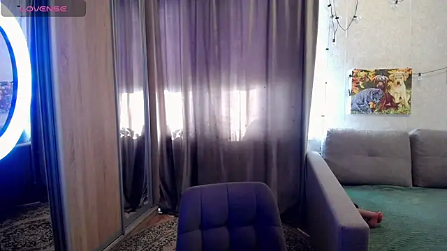 Snapshot of CollenRodrigezz_zz chatting on 05-17-26, 01:33 CollenRodrigezz zz online show from 05-17-26, 01:33