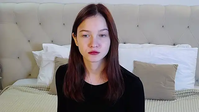 MichelleRoux online show from 11-07-25, 01:15