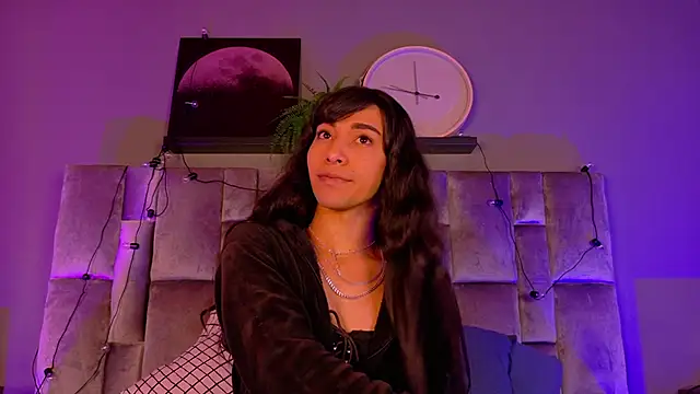 TiffValentinee  online show from 10-26-25, 12:27