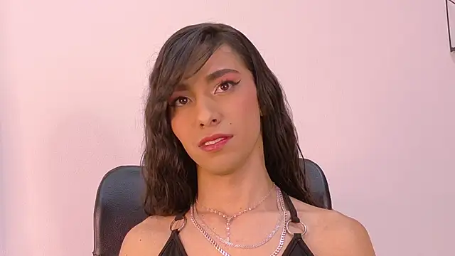 TiffValentinee  online show from 12-18-25, 02:49